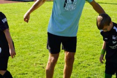 Fußball Freestyle Profi Patrick Bäurer begeistert beim FußballCamp des TV Nellingen. Foto: Weiss